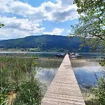 Апартаменты Roberto Haus Kmb Seeappartement Am Ossiacher See, Hallenbad, Skiarena Gerlitzen Tschoran