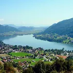 Апартаменты Roberto Haus Kmb Seeappartement Am Ossiacher See, Hallenbad, Skiarena Gerlitzen Tschoran