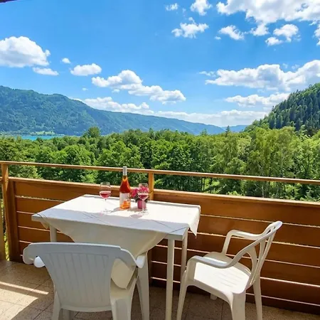 Apartamento Roberto Haus Kmb Seeappartement Am Ossiacher See, Hallenbad, Skiarena Gerlitzen Tschoran