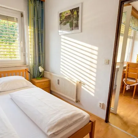 Апартаменты Roberto Haus Kmb Seeappartement Am Ossiacher See, Hallenbad, Skiarena Gerlitzen Tschoran